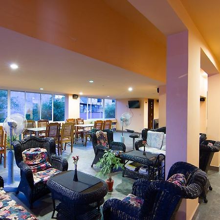 G Eleven Hotel พนมเปญ ภายนอก รูปภาพ