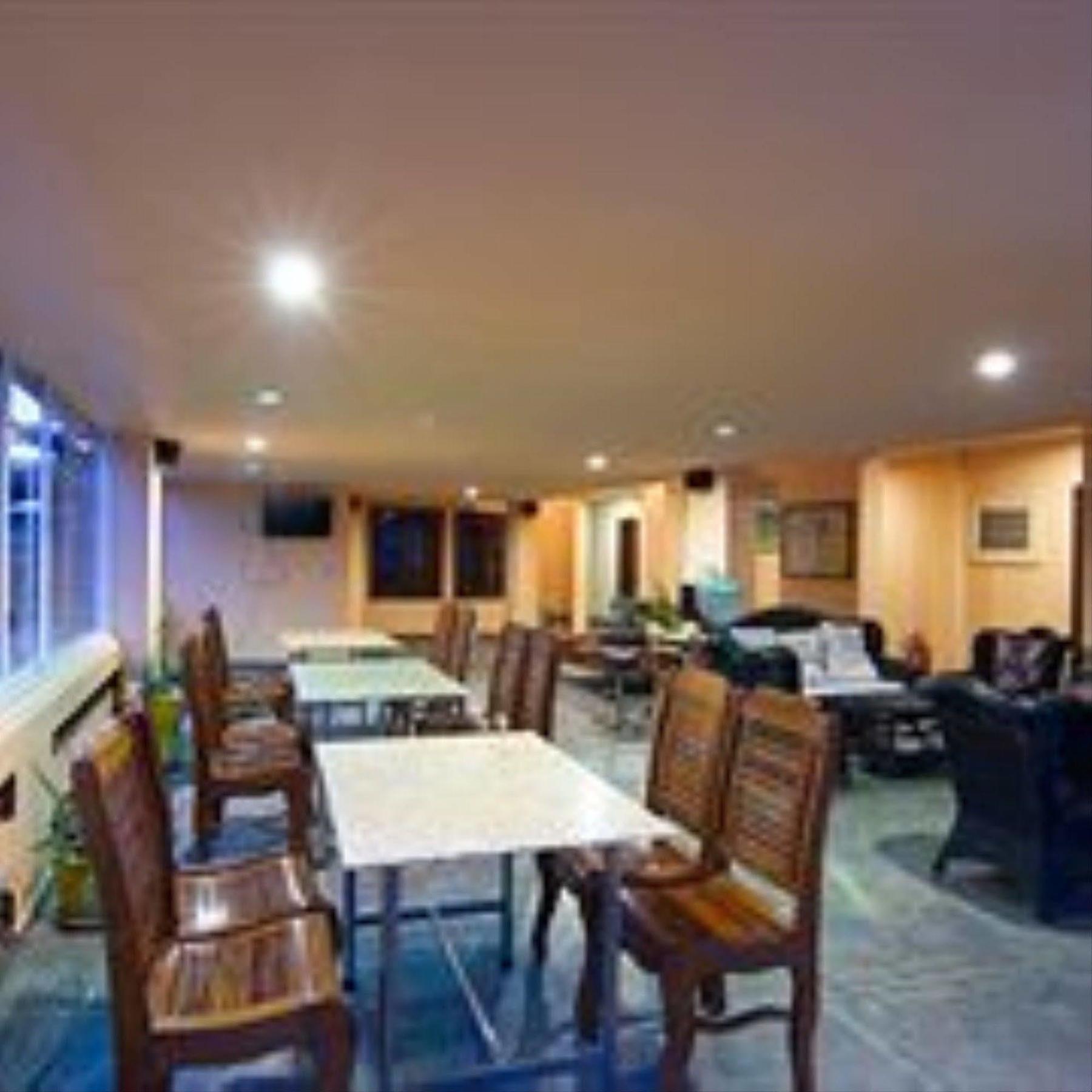 G Eleven Hotel พนมเปญ ภายนอก รูปภาพ