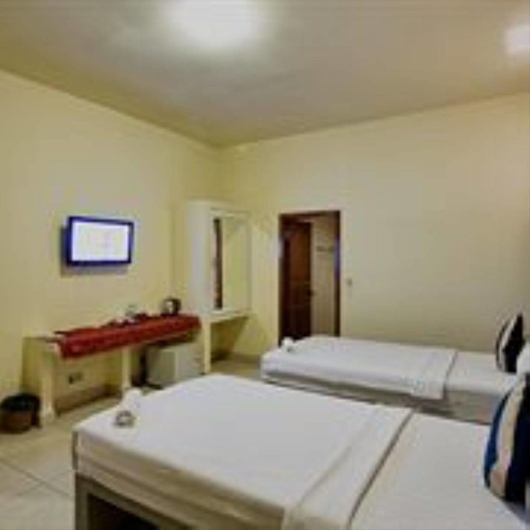 G Eleven Hotel พนมเปญ ภายนอก รูปภาพ