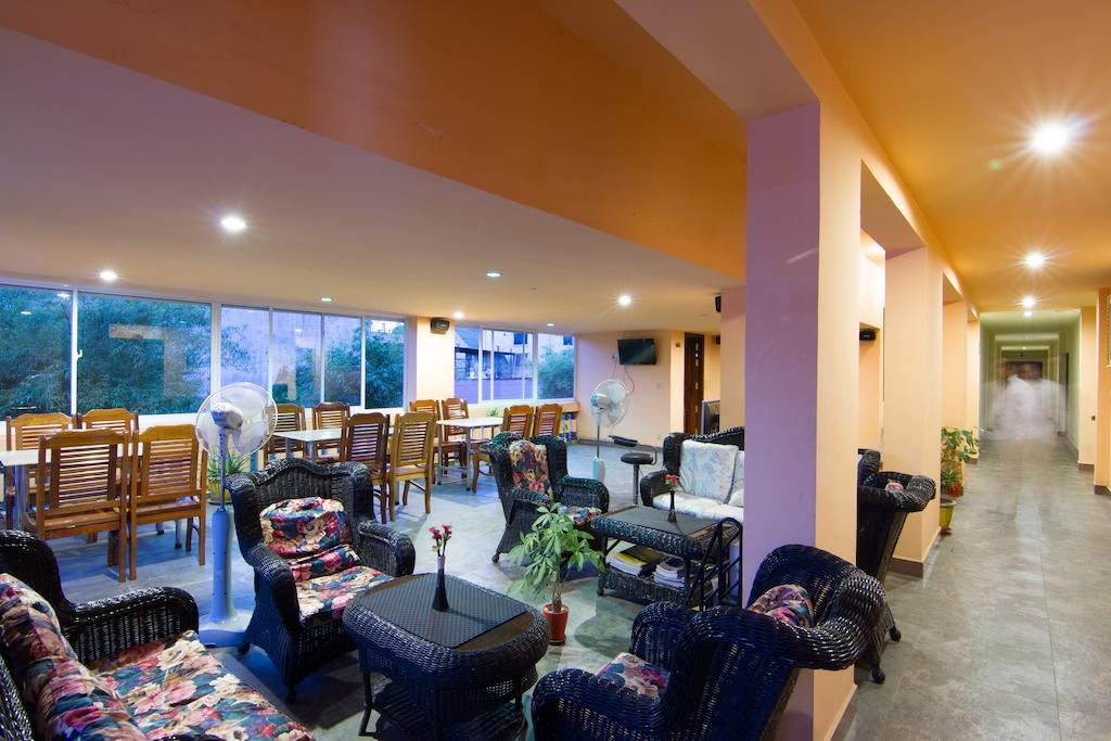 G Eleven Hotel พนมเปญ ภายนอก รูปภาพ