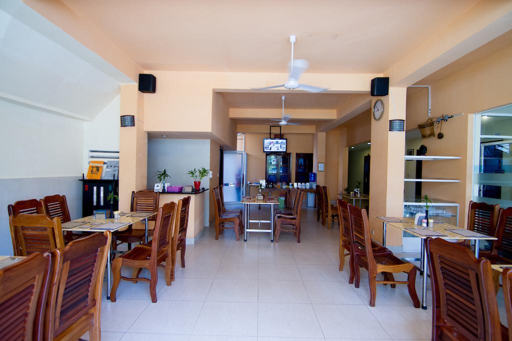 G Eleven Hotel พนมเปญ ภายนอก รูปภาพ