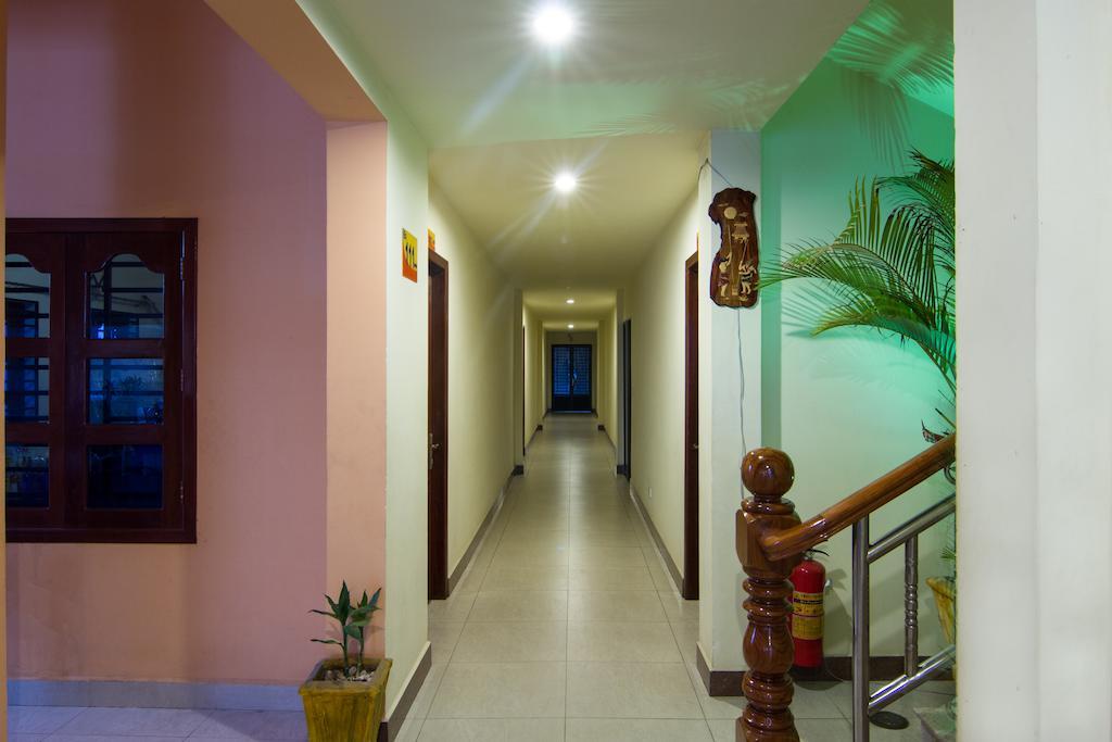 G Eleven Hotel พนมเปญ ภายนอก รูปภาพ